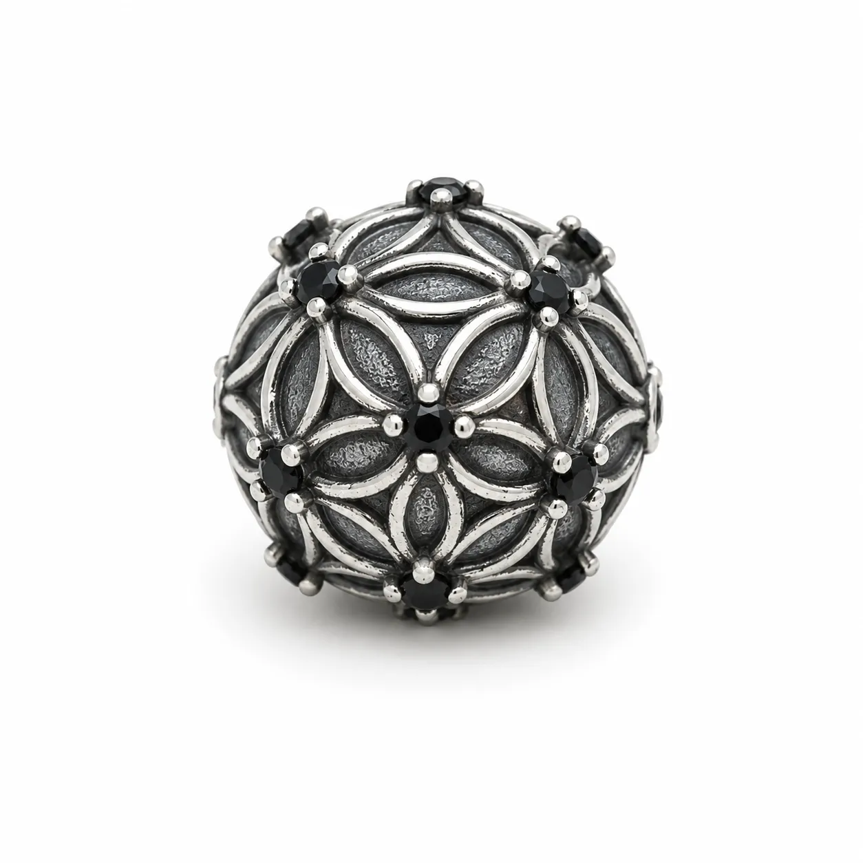 Fleur de Vie — Sertie · Argent vieilli · Zirconium noir
